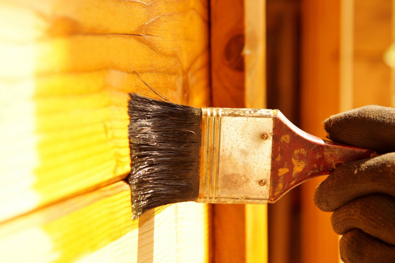 Prévoyez du temps pour traiter votre chalet ou maison en bois